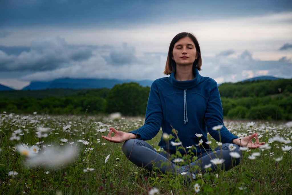 Was sind Achtsamkeit Übungen und wie wirken sie auf die Psyche?